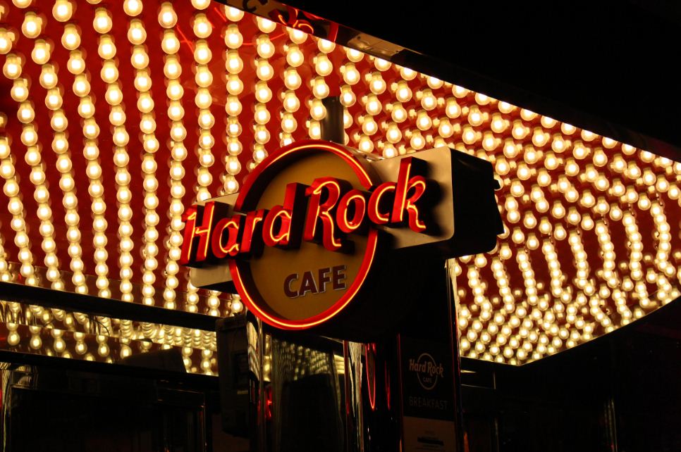 Hard-Rock-Cafe-Dia-Mundial-do-Rock