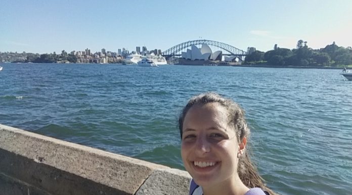 Te Conto Como Foi! Amanda Tcherniakovsky na Escola Navitas Sydney