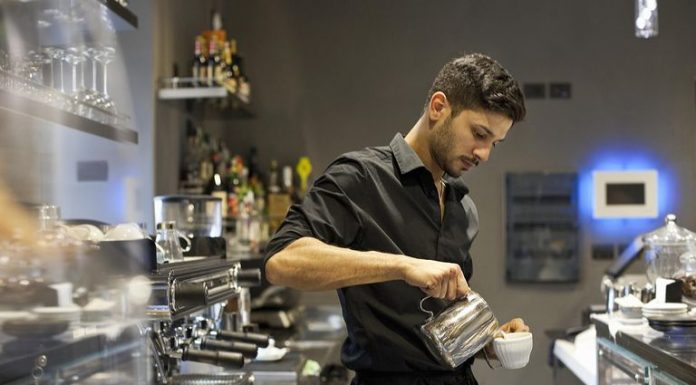 TRABALHO NO CANADÁ PARA ESTUDANTES BRASILEIROS