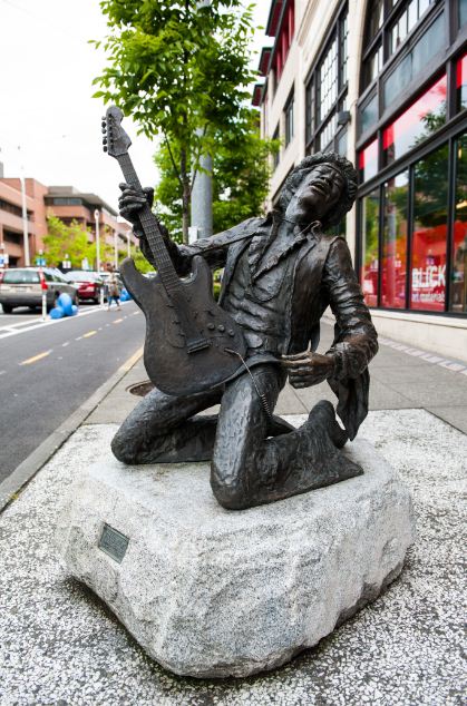 Estátua-de-Bronze-Jimi-Hendrix
