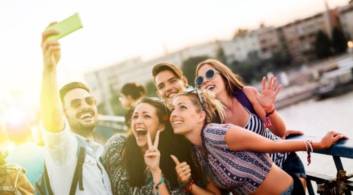 INTERCÂMBIO COM ATIVIDADES IDIOMA COM SEU HOBBY FAVORITO