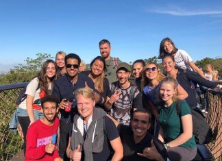 TE CONTO COMO FOI  DEPOIMENTO DE INTERCÂMBIO NA ÁFRICA DO SUL  LARISSA VIDIGAL