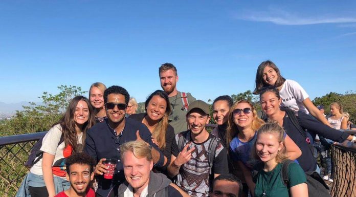 TE CONTO COMO FOI DEPOIMENTO DE INTERCÂMBIO NA ÁFRICA DO SUL LARISSA VIDIGAL