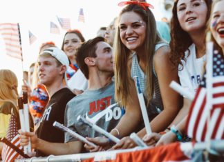 High School particular nos EUA