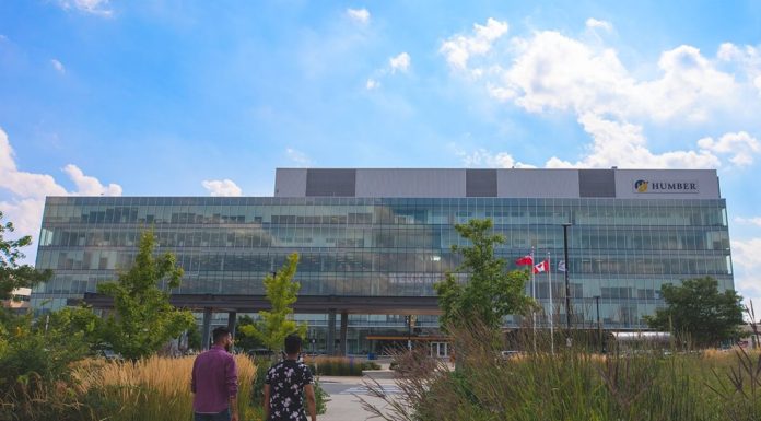 Tudo sobre College no Canadá