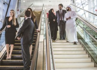 QUANTO É O SALÁRIO EM DUBAI?