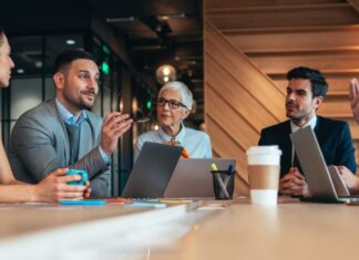 Curso de inglês para negócios no exterior: A Chave para o Sucesso Profissional