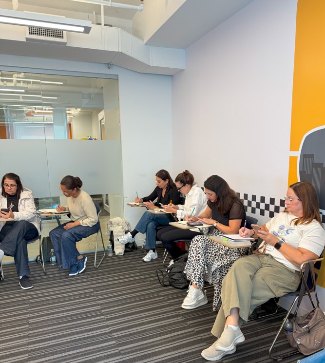 Escola De Inglês Para Mulheres 50+