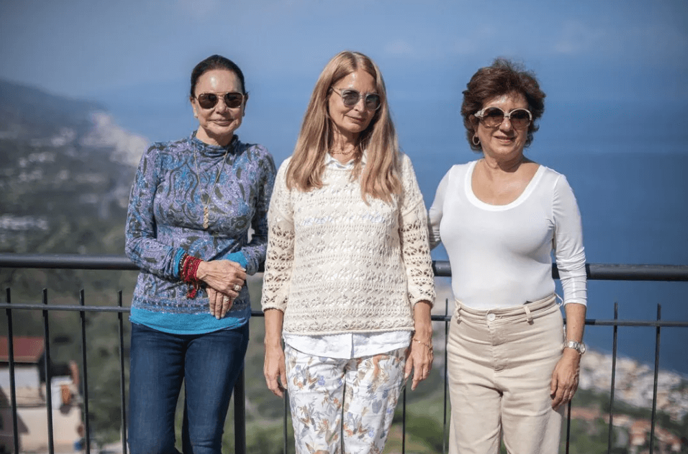 Datas Do Intercâmbio 50+ Em Taormina Na Itália Datas Do Intercâmbio 50+ Em Taormina Na Itália